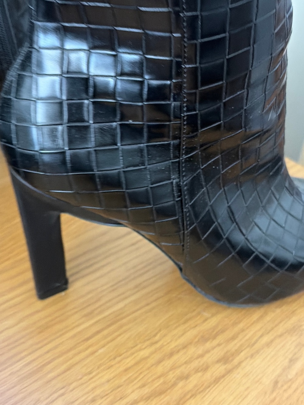 Black Croc-Textured Mid-Calf Boots - Picture 7 of 7